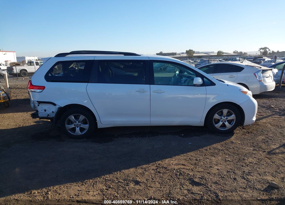 2013 TOYOTA SIENNA LE V6 8 PASSENGER VIN: 5TDKK3DC9DS341795