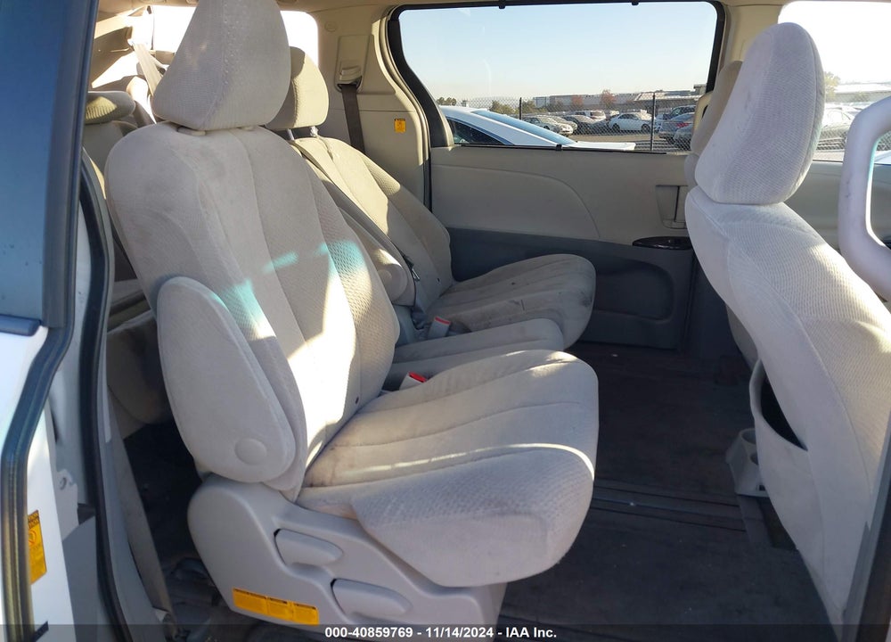 2013 TOYOTA SIENNA LE V6 8 PASSENGER VIN: 5TDKK3DC9DS341795