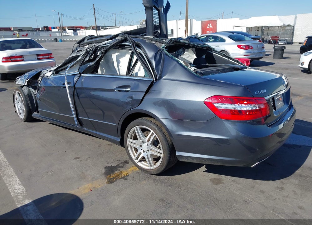 2010 MERCEDES-BENZ E 550 VIN: WDDHF7CB0AA132989