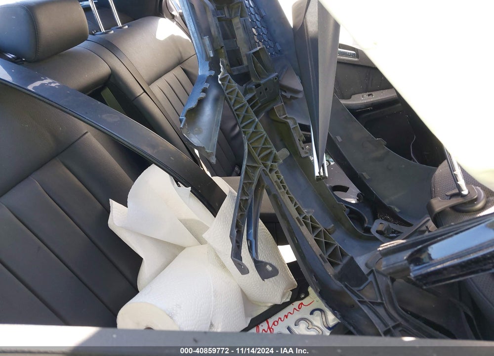 2010 MERCEDES-BENZ E 550 VIN: WDDHF7CB0AA132989