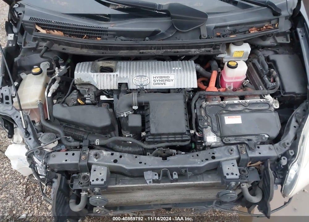 2013 TOYOTA PRIUS TWO VIN: JTDKN3DU6D5664711