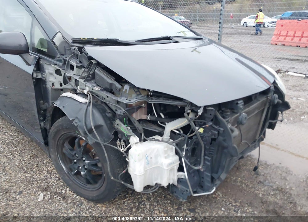 2013 TOYOTA PRIUS TWO VIN: JTDKN3DU6D5664711