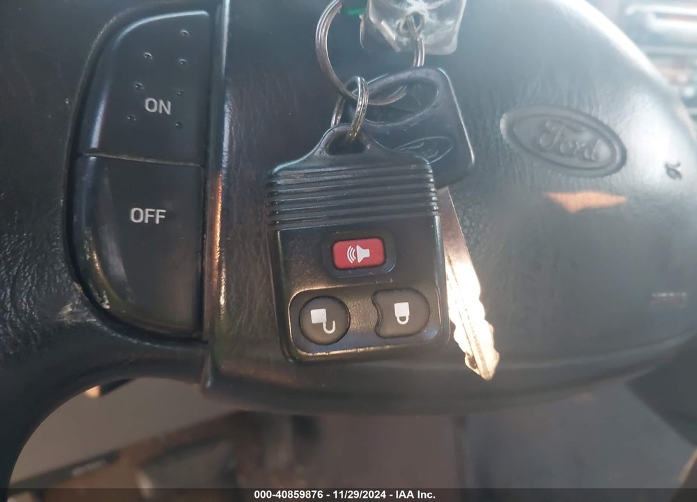 1999 FORD F-350 LARIAT/XL/XLT VIN: 1FTWW33S1XEB94963