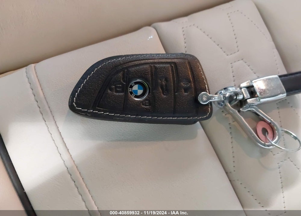2022 BMW X7 XDRIVE40I VIN: 5UXCW2C05N9N04631