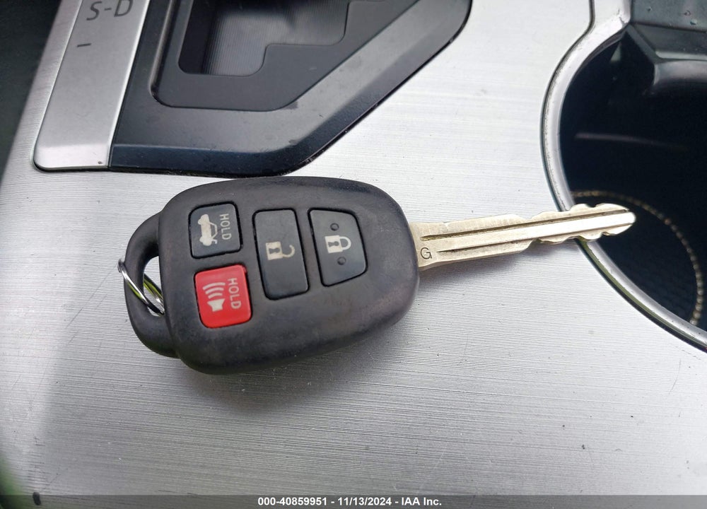 2013 TOYOTA CAMRY SE VIN: 4T1BF1FK5DU265948