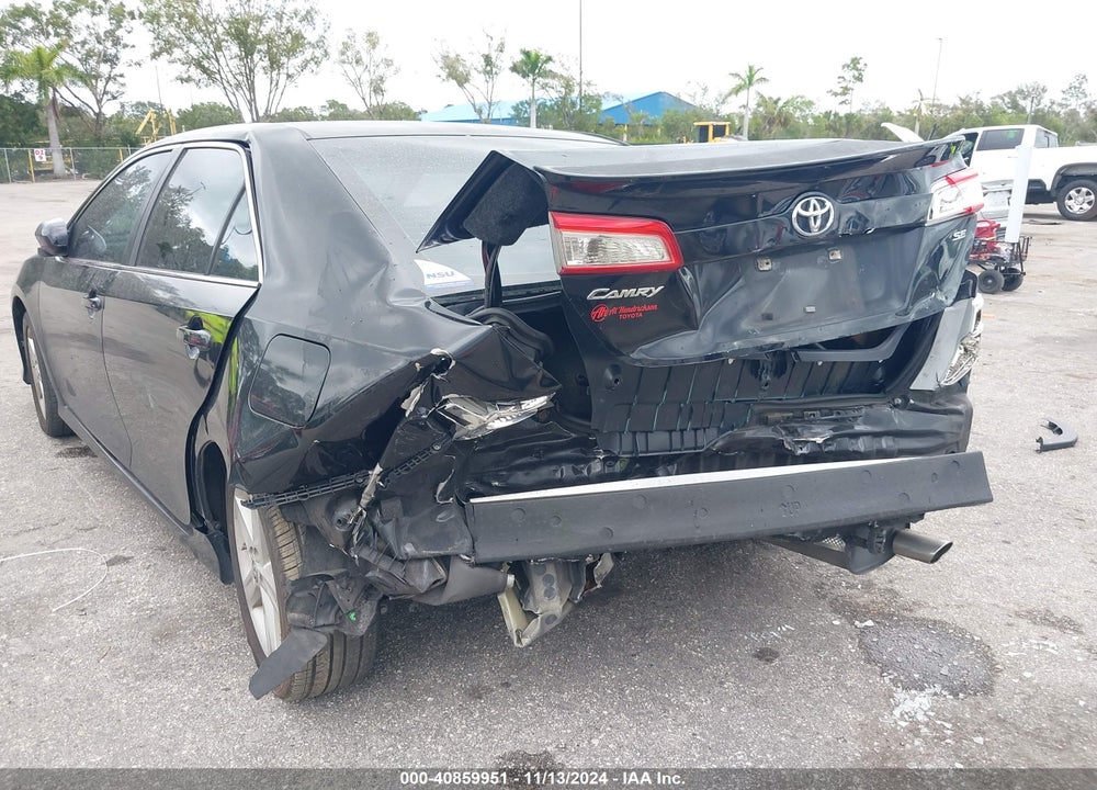 2013 TOYOTA CAMRY SE VIN: 4T1BF1FK5DU265948