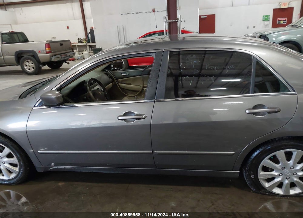 2006 HONDA ACCORD 3.0 EX VIN: 1HGCM66516A026330