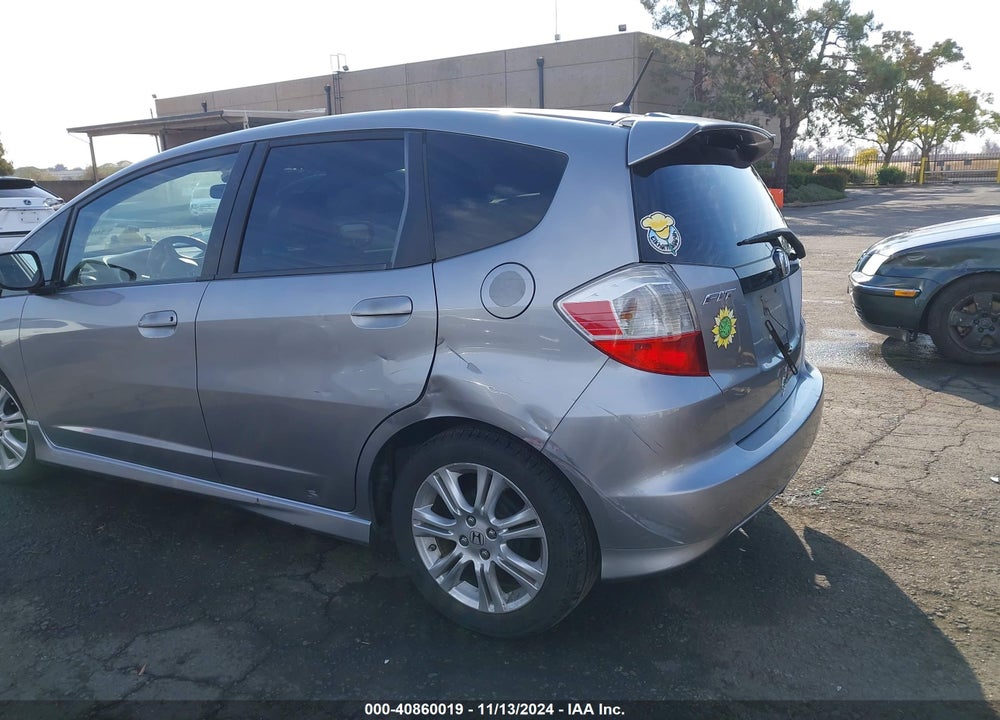 2009 HONDA FIT SPORT VIN: JHMGE88479S020249
