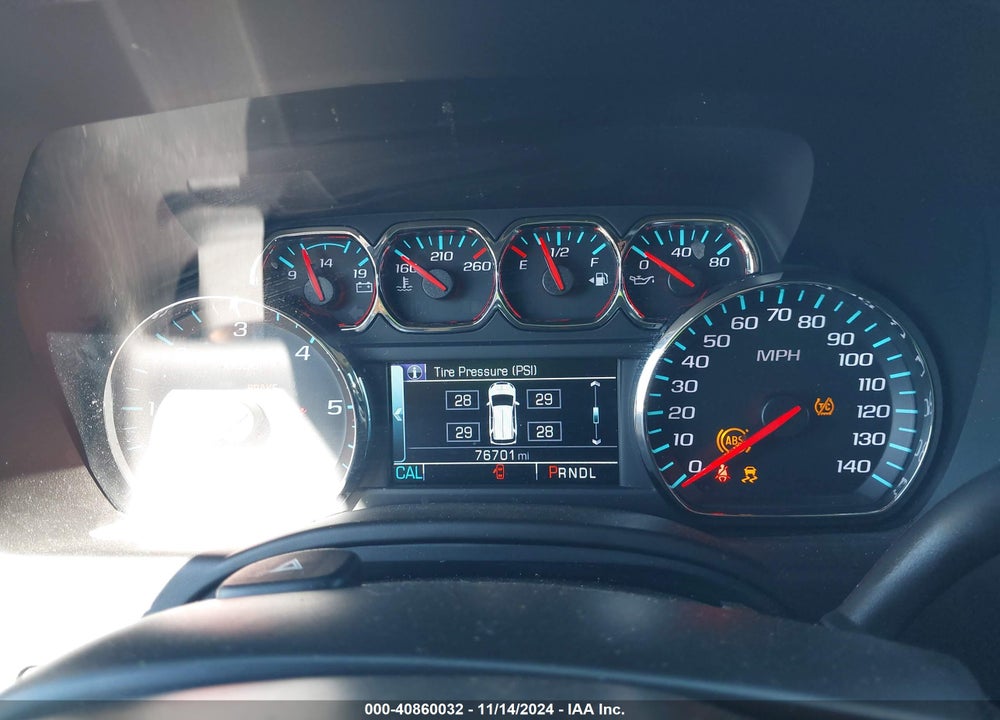 2017 CHEVROLET SUBURBAN VIN: 1GNSCHKC4HR240429