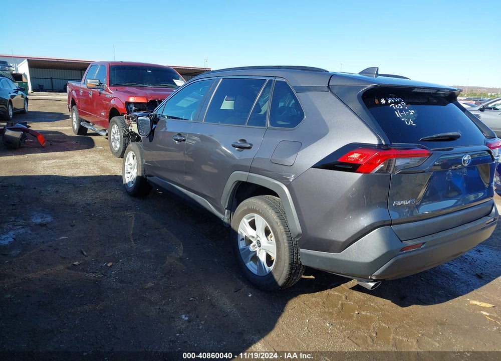 2021 TOYOTA RAV4 XLE VIN: 2T3W1RFV8MW126686