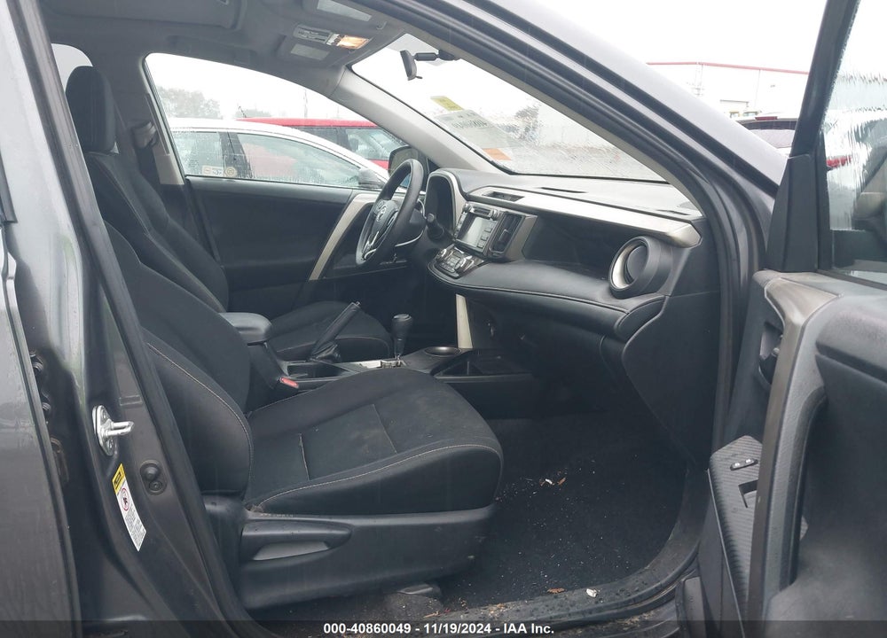 2013 TOYOTA RAV4 XLE VIN: 2T3WFREV6DW018327