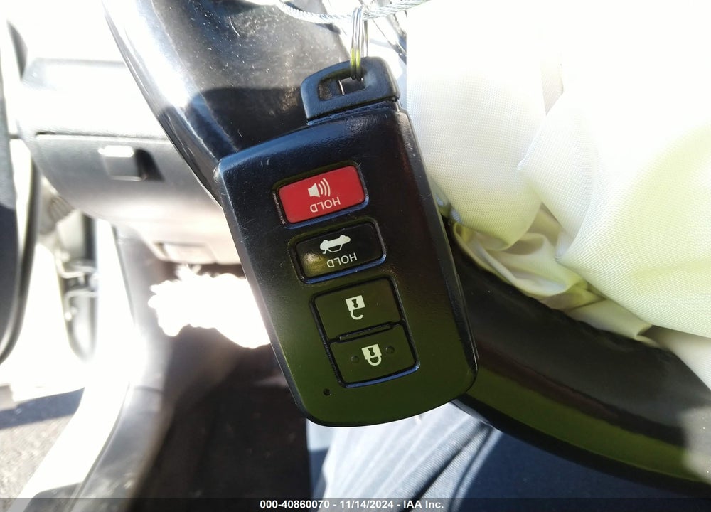 2012 TOYOTA CAMRY SE VIN: 4T1BF1FK3CU180072