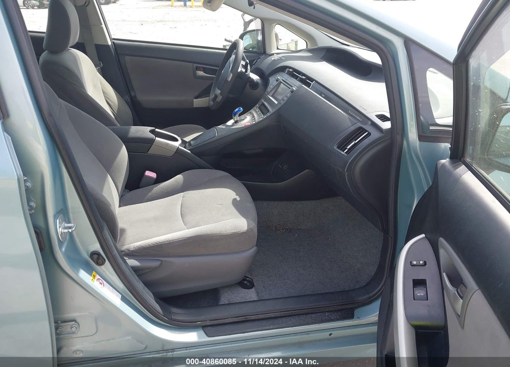2013 TOYOTA PRIUS PLUG-IN VIN: JTDKN3DP8D3035179