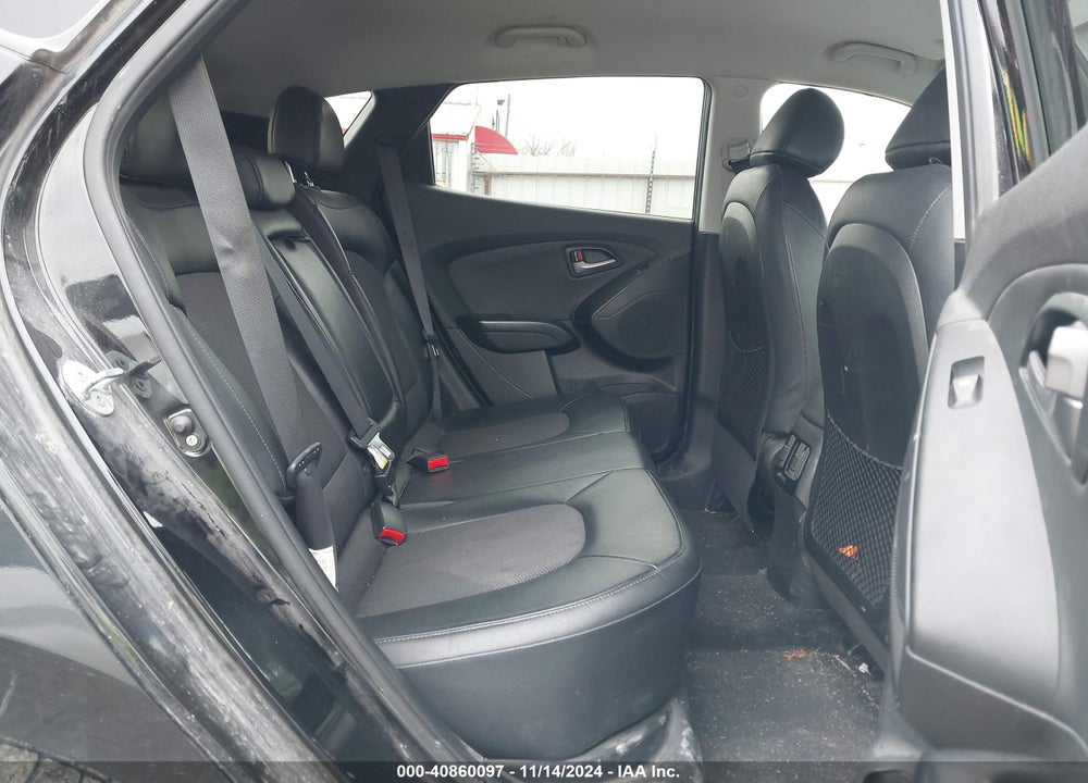 2015 HYUNDAI TUCSON SE VIN: KM8JUCAG3FU071891