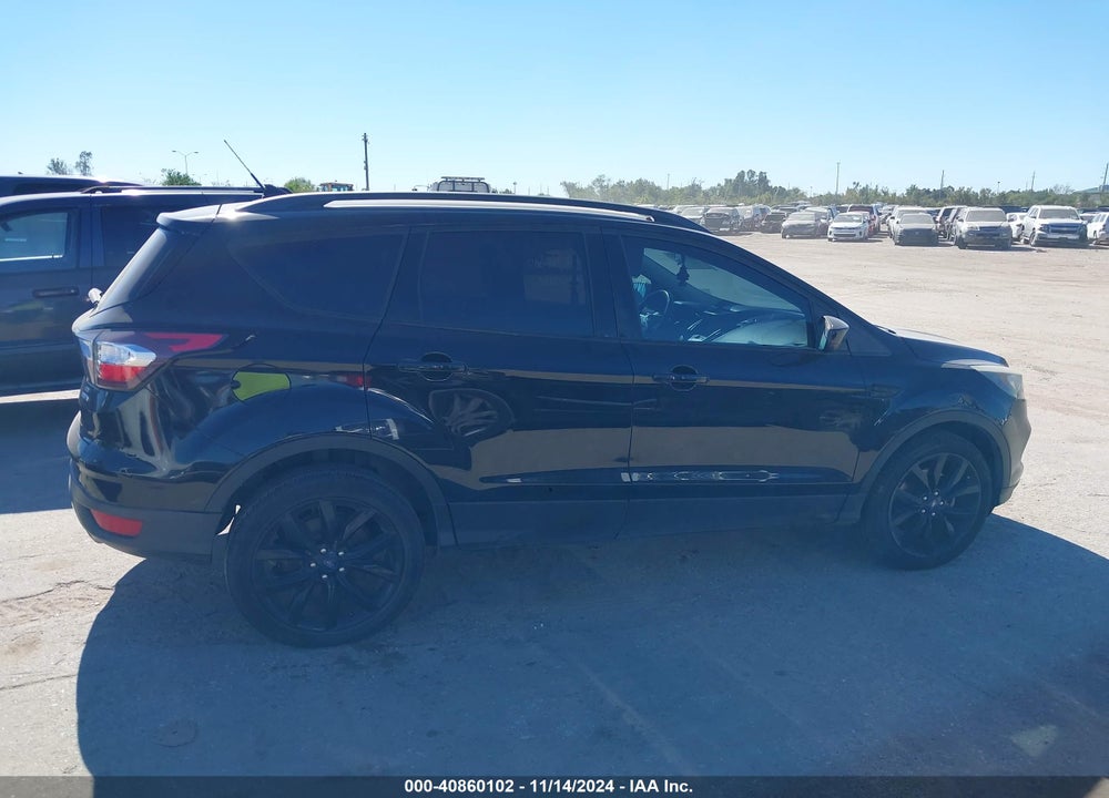 2018 FORD ESCAPE SE VIN: 1FMCU9GD2JUD38312