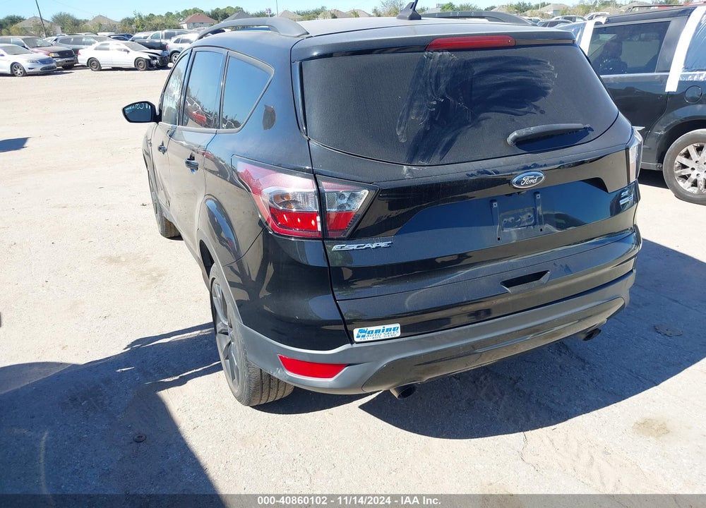 2018 FORD ESCAPE SE VIN: 1FMCU9GD2JUD38312