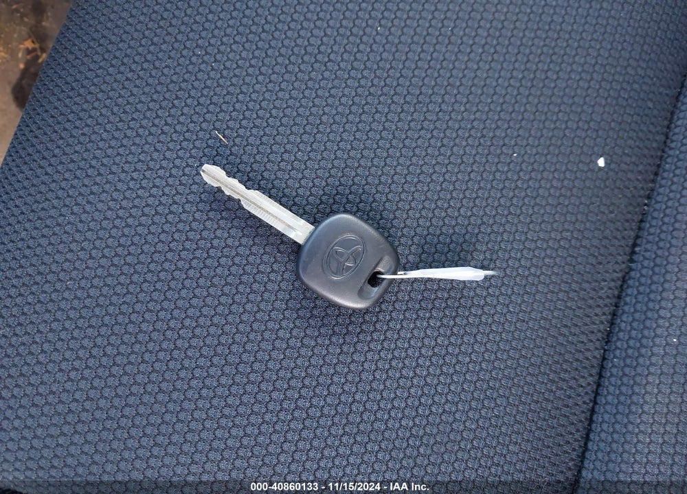 2005 TOYOTA COROLLA XRS VIN: 2T1BY32E65C353450