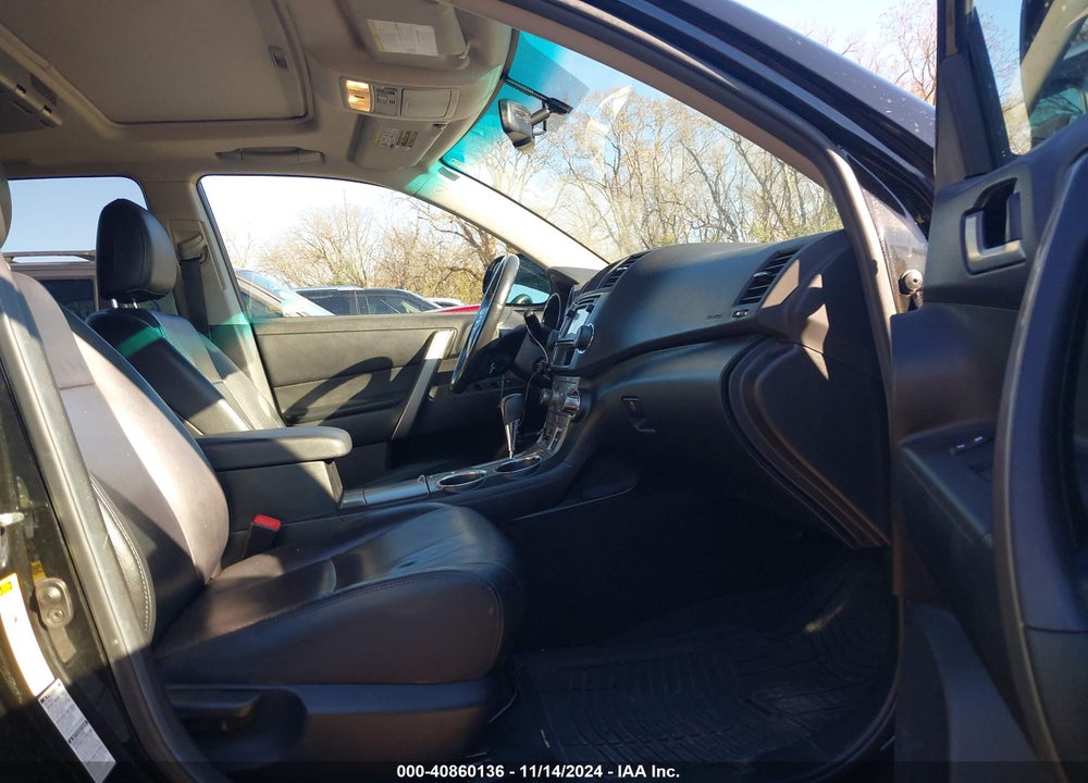 2013 TOYOTA HIGHLANDER PLUS/SE VIN: 5TDBK3EH8DS191480