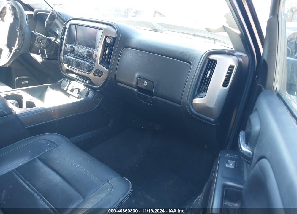 2017 GMC SIERRA 2500HD DENALI VIN: 1GT12UEY9HF190989