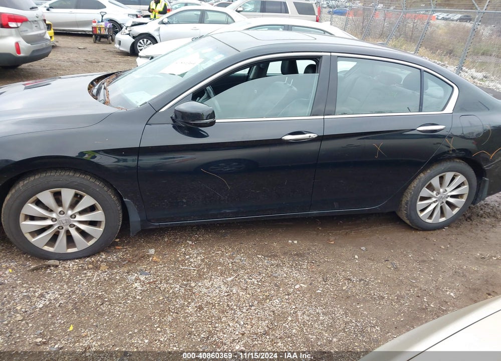 2013 HONDA ACCORD EX-L V-6 VIN: 1HGCR3F89DA031993