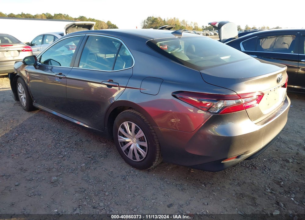 2021 TOYOTA CAMRY LE HYBRID VIN: 4T1C31AK1MU555589