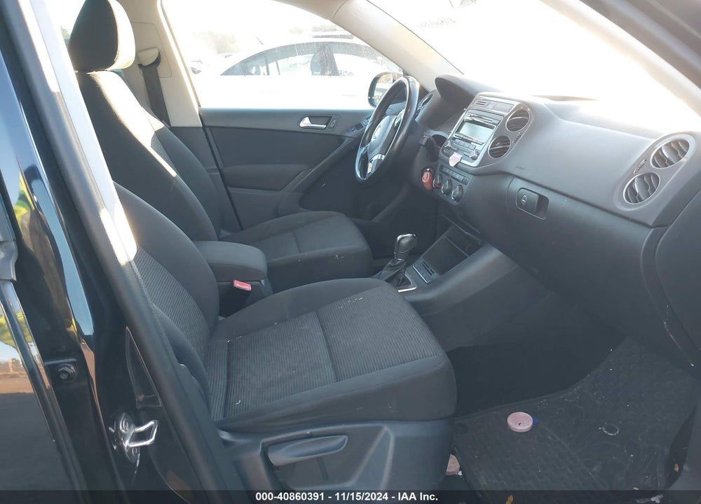 2013 VOLKSWAGEN TIGUAN S VIN: WVGBV3AX7DW613478