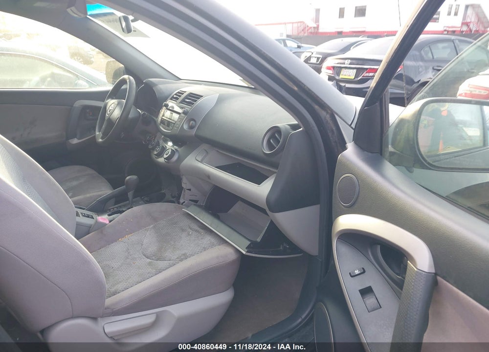 2007 TOYOTA RAV4 VIN: JTMBD33V176023705
