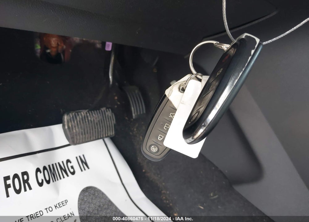 2017 FORD ESCAPE TITANIUM VIN: 1FMCU9J98HUA11668