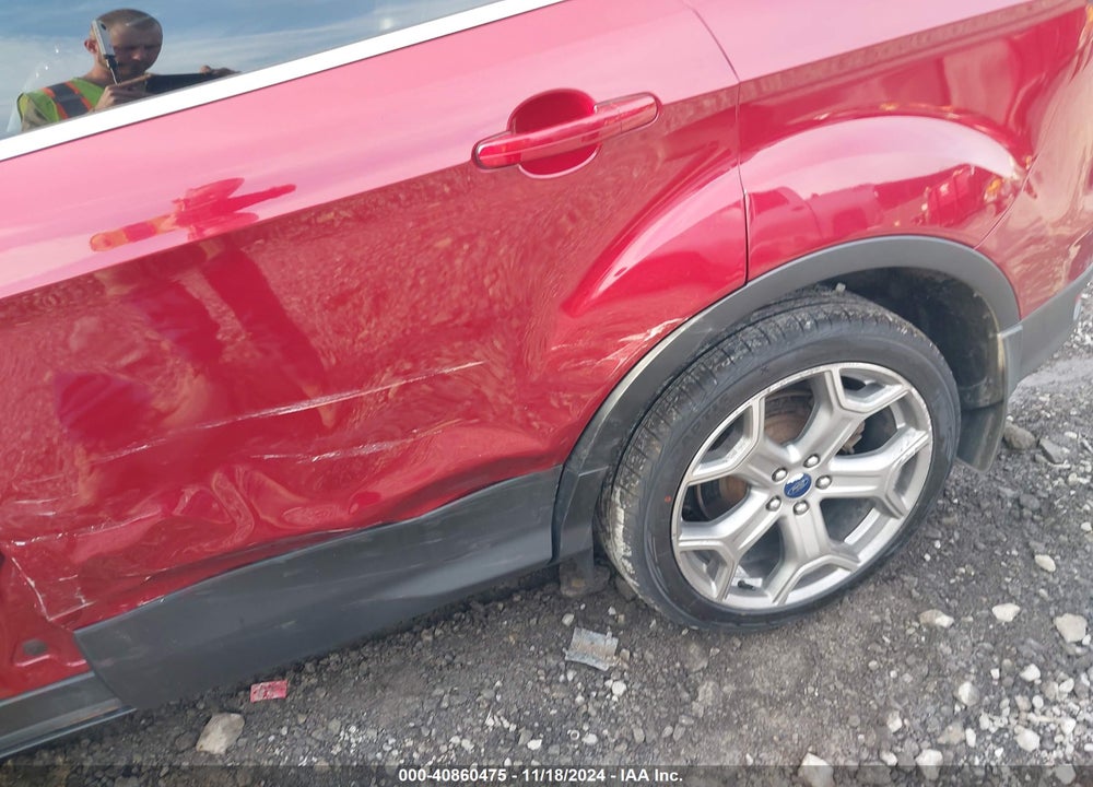 2017 FORD ESCAPE TITANIUM VIN: 1FMCU9J98HUA11668