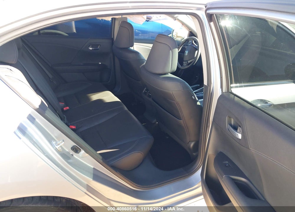 2017 HONDA ACCORD EX-L V6 VIN: 1HGCR3F87HA006533