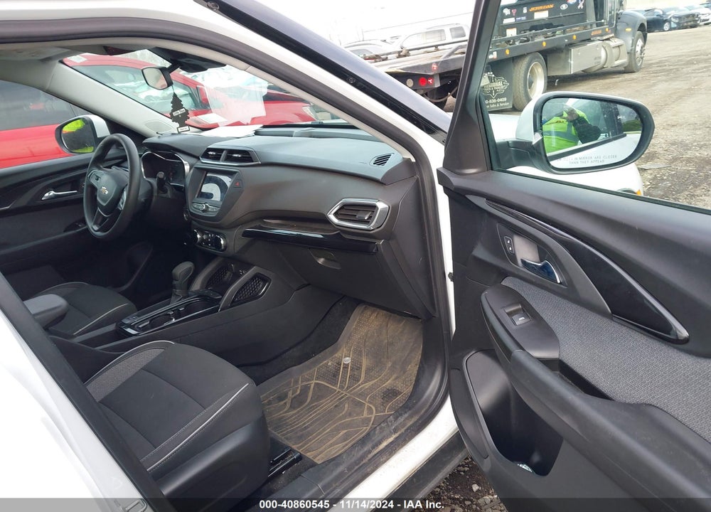 2021 CHEVROLET TRAILBLAZER FWD LT VIN: KL79MPS28MB113351