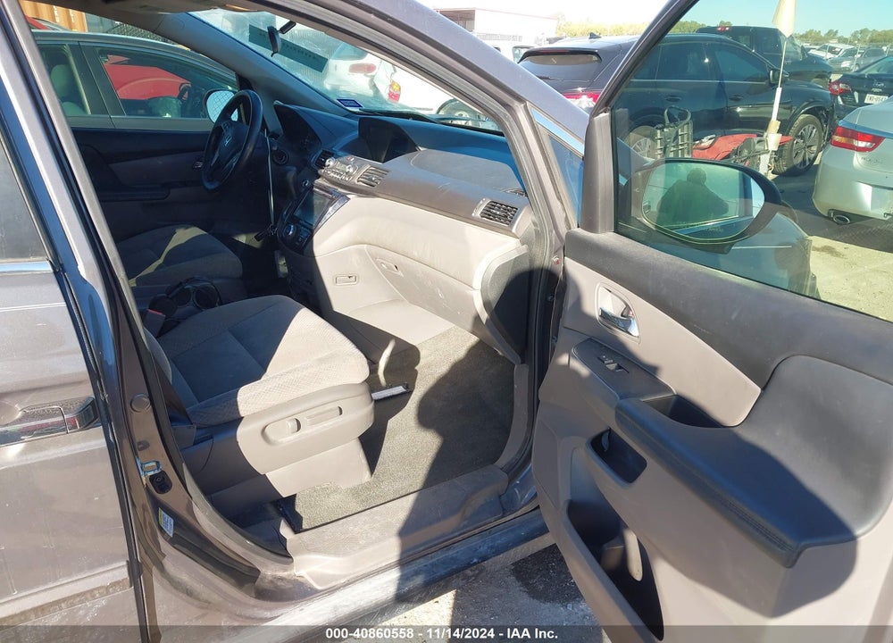 2016 HONDA ODYSSEY SE VIN: 5FNRL5H3XGB123147