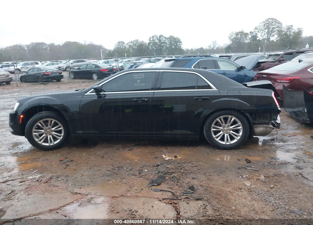 2017 CHRYSLER 300 LIMITED VIN: 2C3CCAAG3HH560130