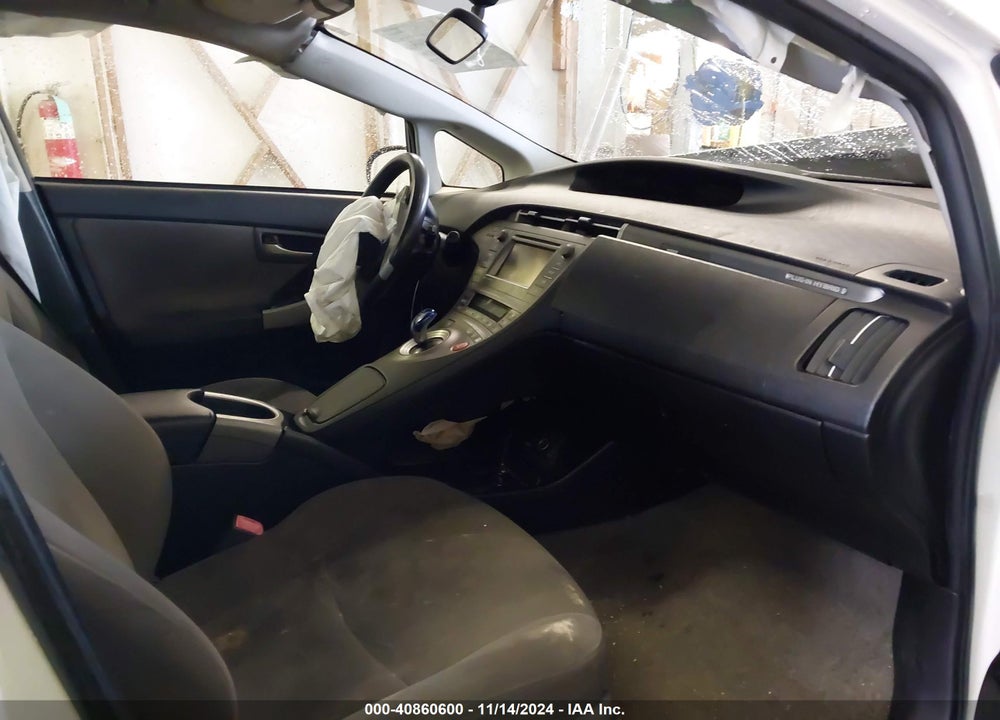 2013 TOYOTA PRIUS PLUG-IN VIN: JTDKN3DP4D3044865