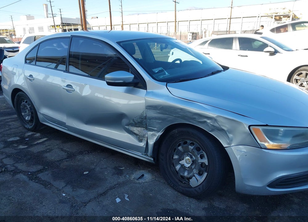 2011 VOLKSWAGEN JETTA 2.5L SE VIN: 3VWDZ7AJ6BM360278