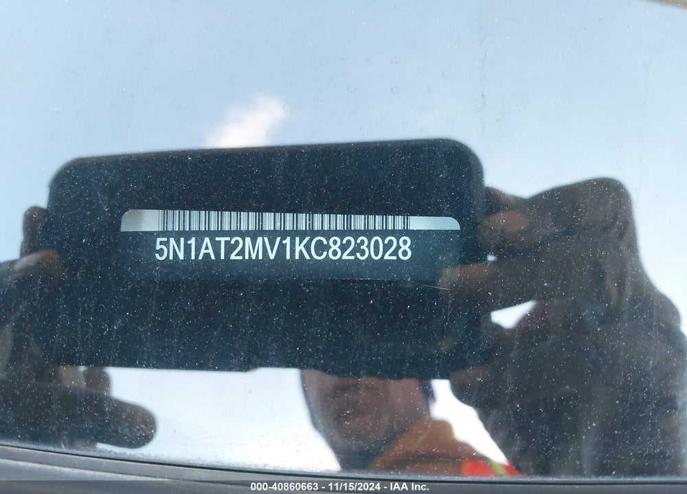 2019 NISSAN ROGUE SL VIN: 5N1AT2MV1KC823028