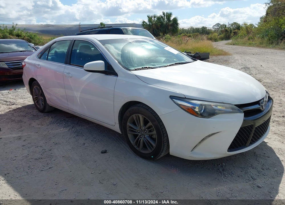 2016 TOYOTA CAMRY SE VIN: 4T1BF1FK6GU226015