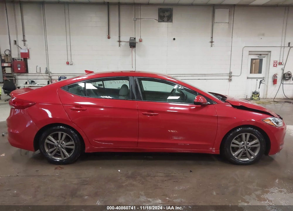2018 HYUNDAI ELANTRA SEL VIN: 5NPD84LF5JH308111
