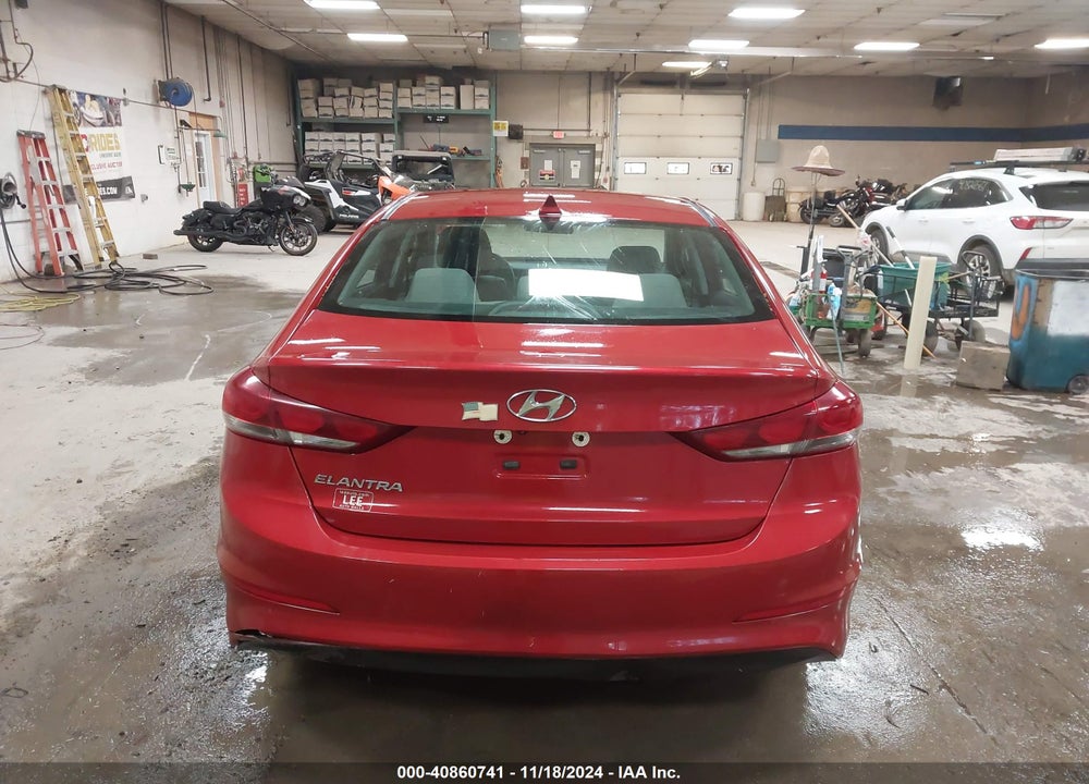 2018 HYUNDAI ELANTRA SEL VIN: 5NPD84LF5JH308111