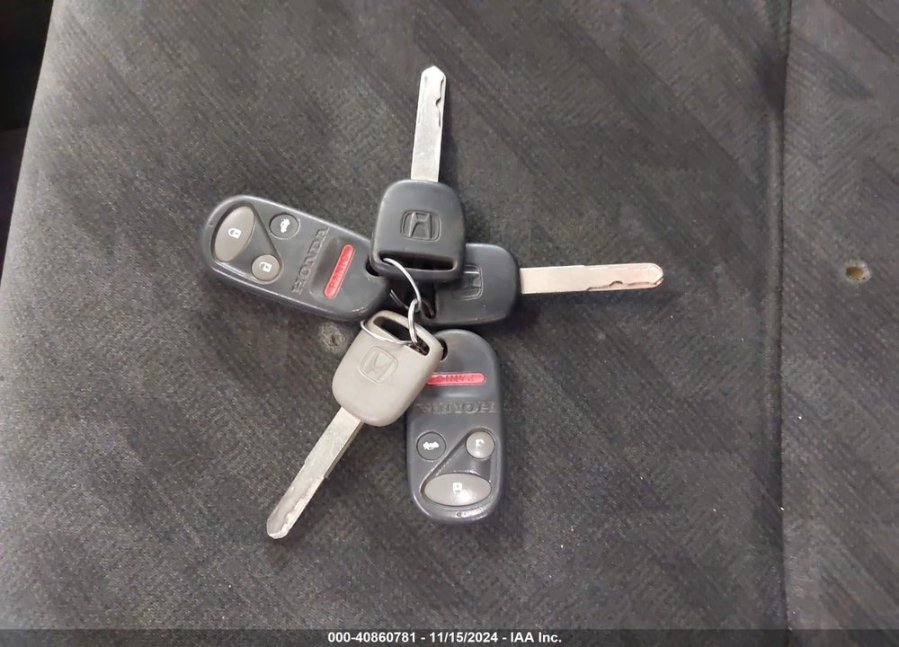 2002 HONDA CR-V EX VIN: JHLRD78852C061413