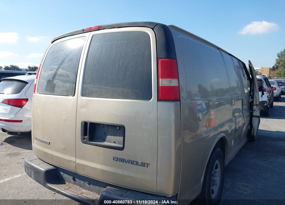 2005 CHEVROLET EXPRESS VIN: 1GCEG15X051224335
