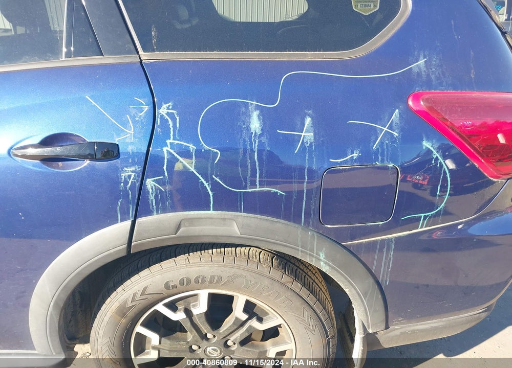 2019 NISSAN PATHFINDER SL VIN: 5N1DR2MM5KC654814
