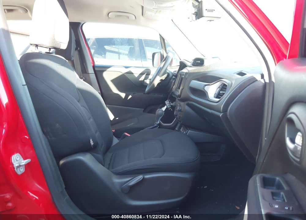 2019 JEEP RENEGADE LATITUDE FWD VIN: ZACNJABB5KPJ98771