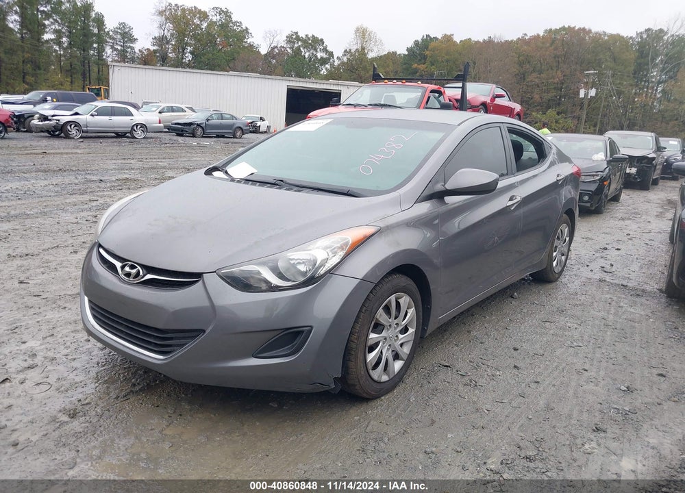 2012 HYUNDAI ELANTRA VIN: 5NPDH4AE8CH074382