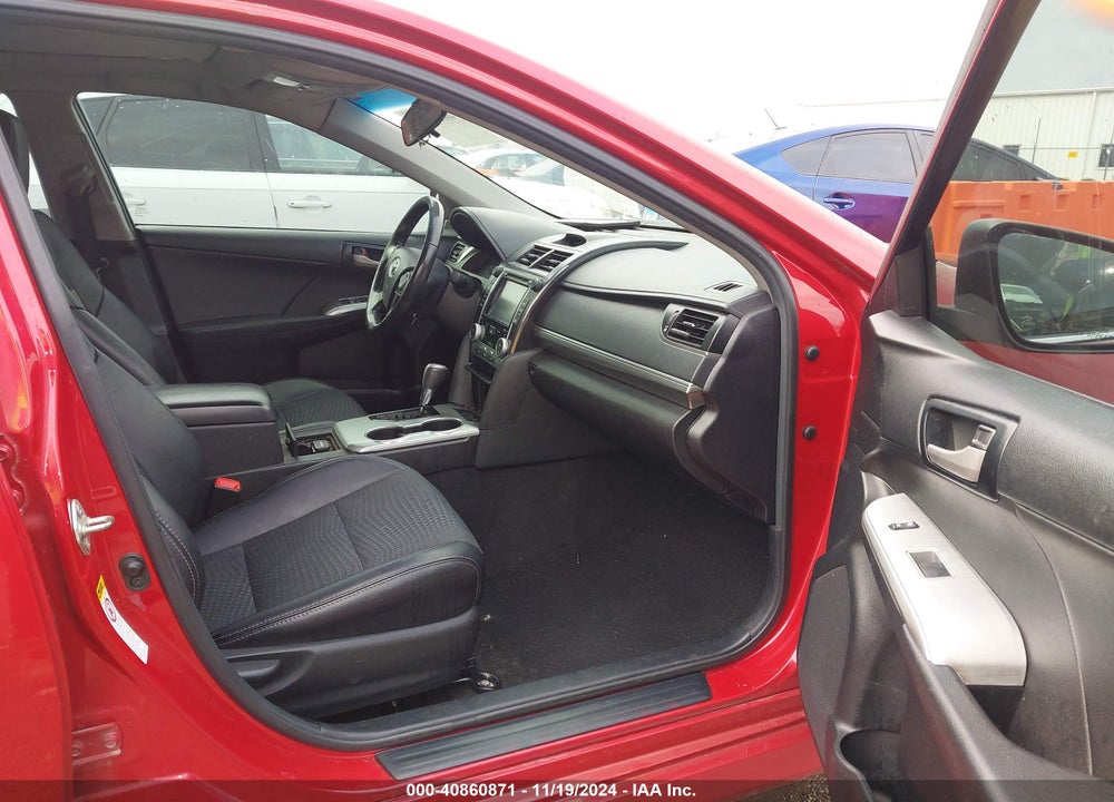 2014 TOYOTA CAMRY HYBRID SE LIMITED EDITION VIN: 4T1BD1FK5EU121050