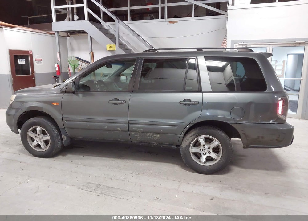2007 HONDA PILOT EX-L VIN: 5FNYF18597B022579
