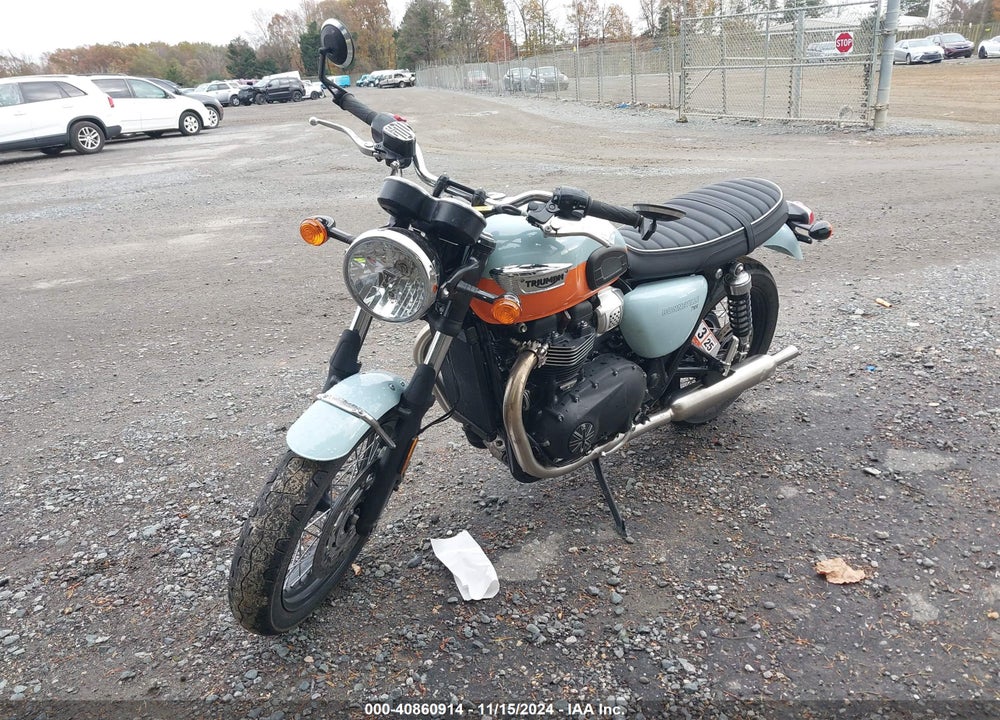 2023 TRIUMPH MOTORCYCLE BONNEVILLE T100 VIN: SMTD10G74PTBC6680