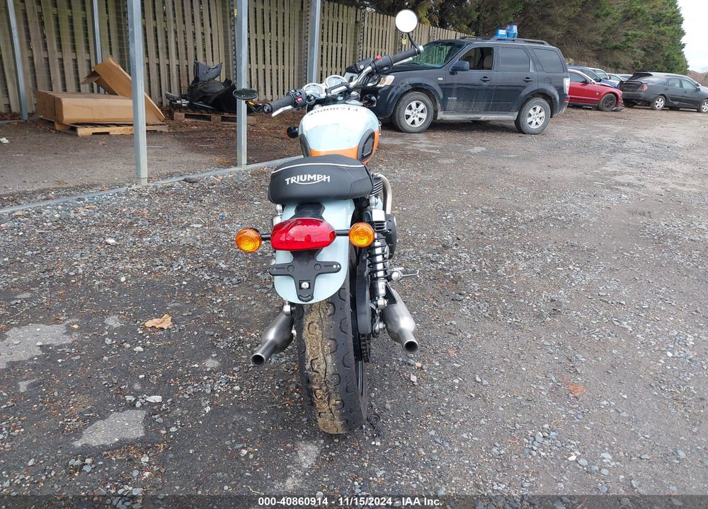 2023 TRIUMPH MOTORCYCLE BONNEVILLE T100 VIN: SMTD10G74PTBC6680