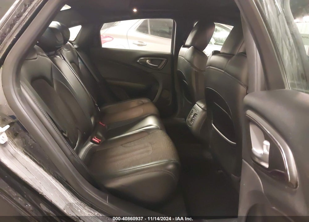 2015 CHRYSLER 200 S VIN: 1C3CCCBG3FN735622