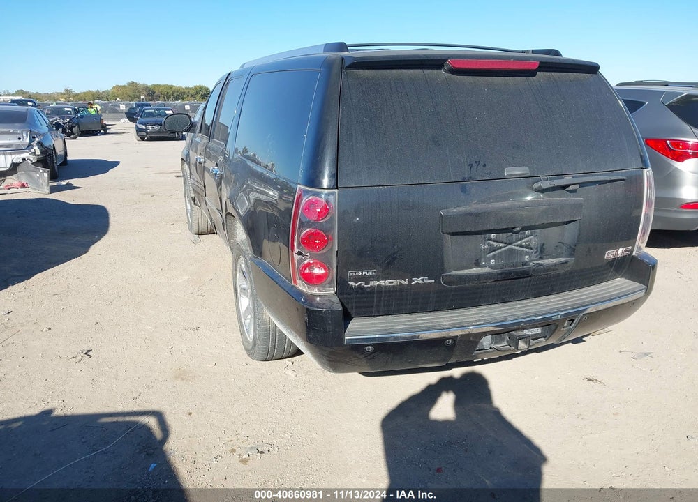 2009 GMC YUKON XL 1500 DENALI VIN: 1GKFC06259J102349